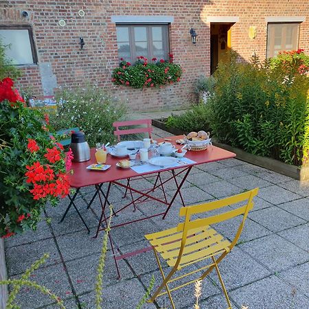 Les Mout'Anes Bed & Breakfast Saint-Hilaire-sur-Helpe ภายนอก รูปภาพ