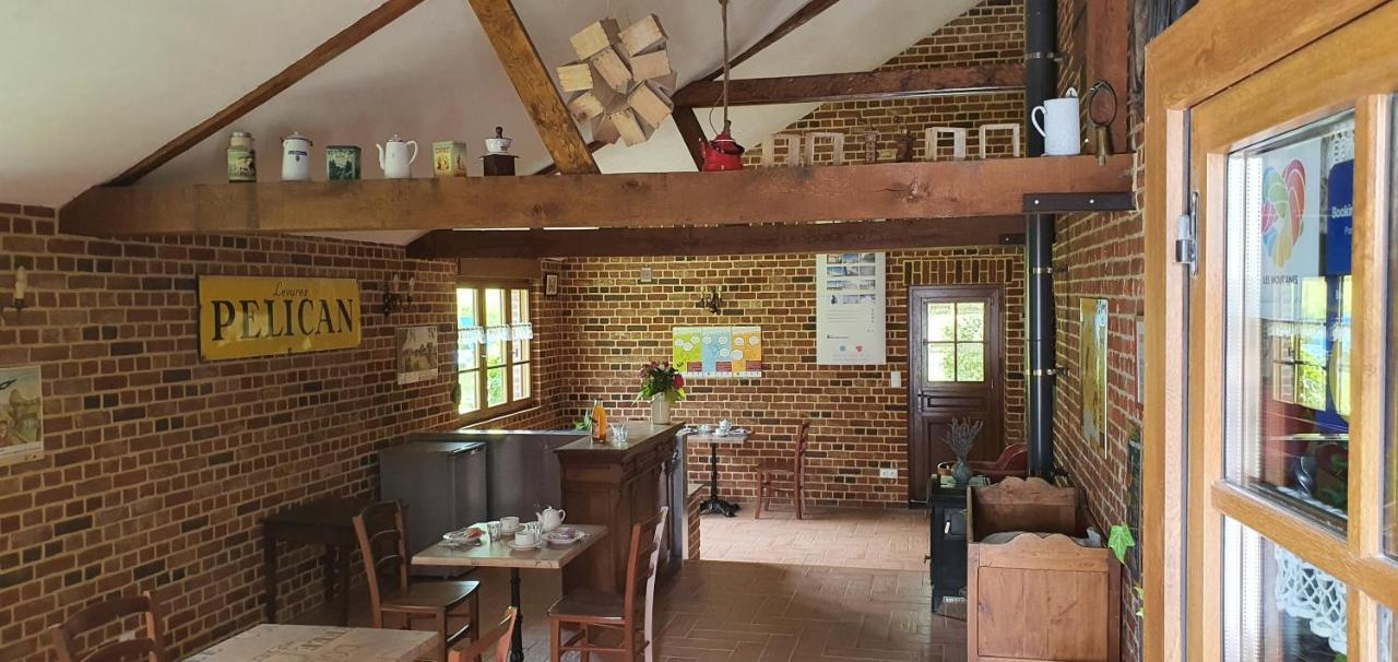 Les Mout'Anes Bed & Breakfast Saint-Hilaire-sur-Helpe ภายนอก รูปภาพ