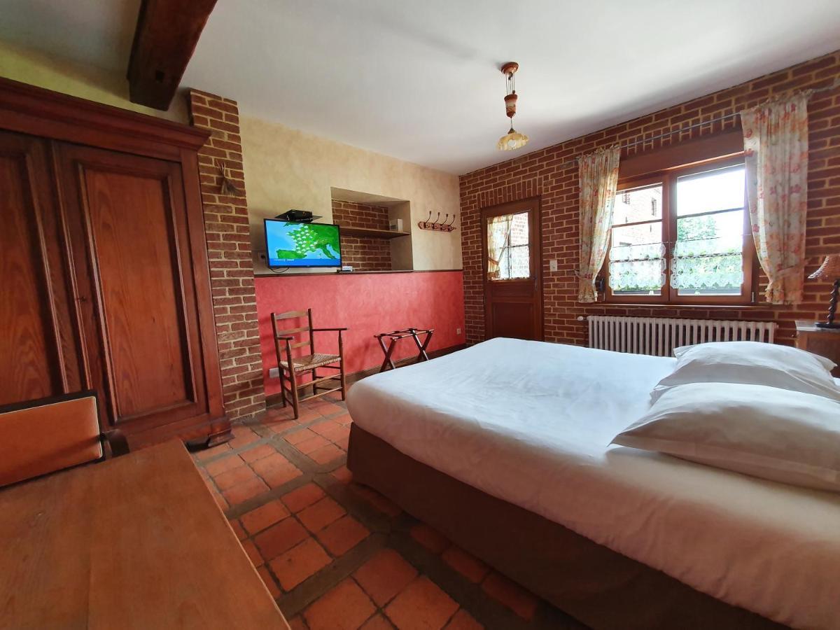 Les Mout'Anes Bed & Breakfast Saint-Hilaire-sur-Helpe ภายนอก รูปภาพ