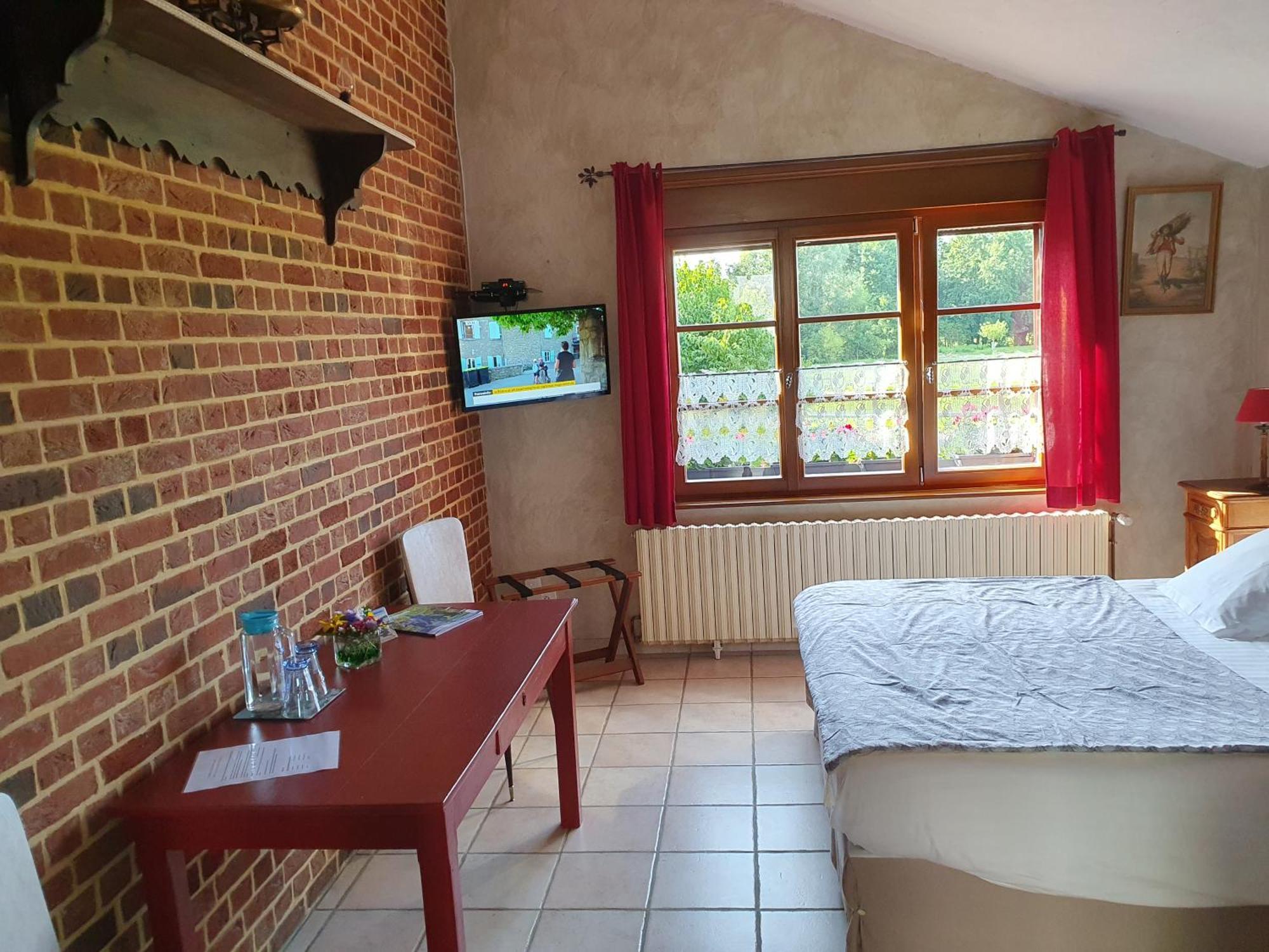 Les Mout'Anes Bed & Breakfast Saint-Hilaire-sur-Helpe ภายนอก รูปภาพ